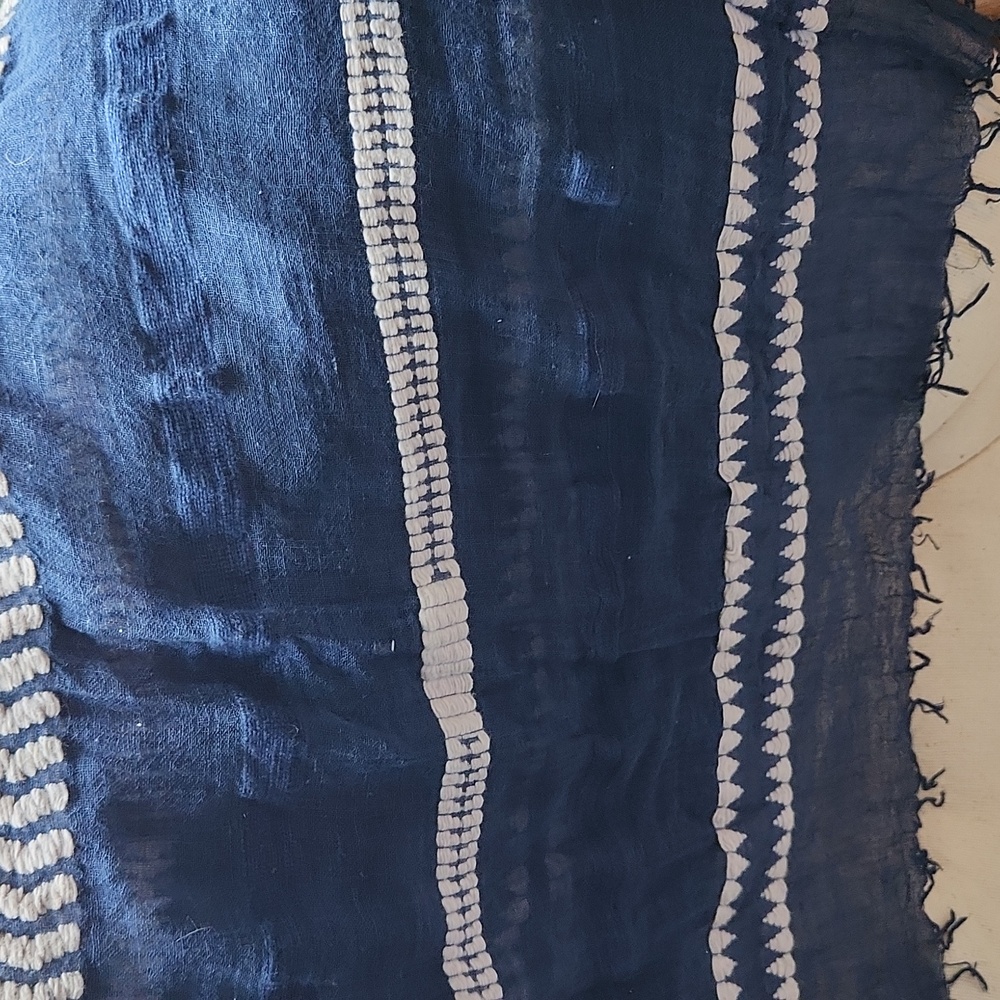 Able Blue and White Patterned Scarf - Picture 3 of 4